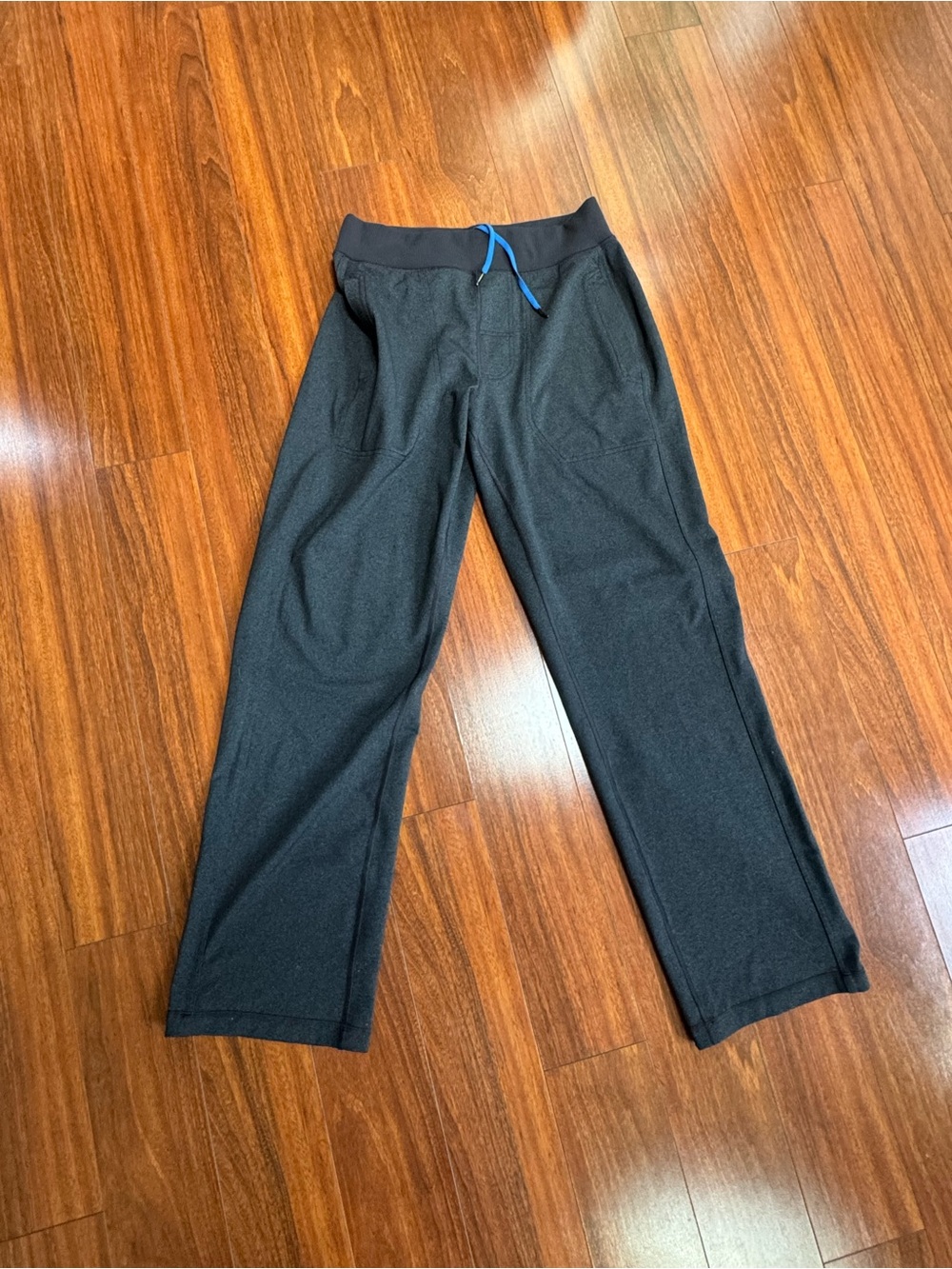Men’s Lululemon Sweatpants Jogging Workout Gray 32” Inseam SZ Medium MINT